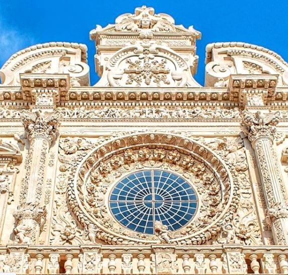 "Il Vecchio Salone" Appartamento In Pieno Centro Con Garage Privato Лечче Екстер'єр фото