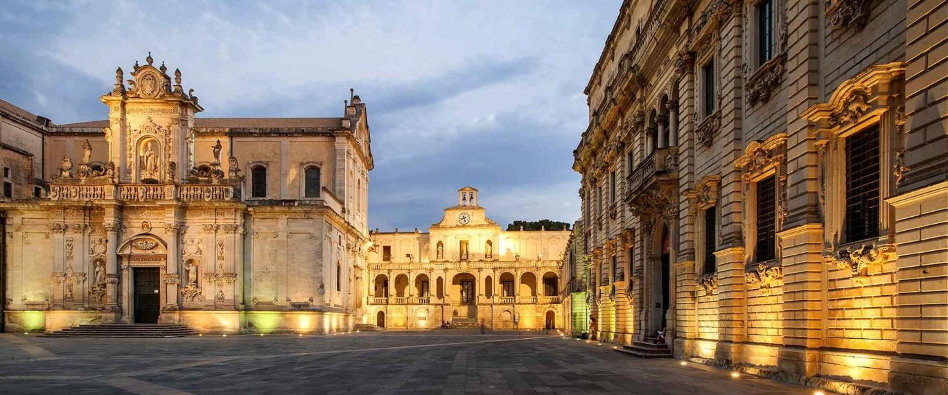 "Il Vecchio Salone" Appartamento In Pieno Centro Con Garage Privato Лечче Екстер'єр фото